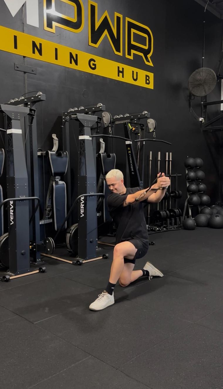 Half kneeling cable rotation, training rotational power for the golf swing